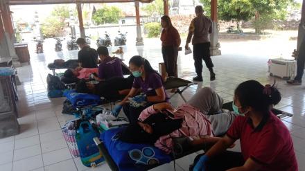 Donor Darah di Kantor Desa Banyupoh